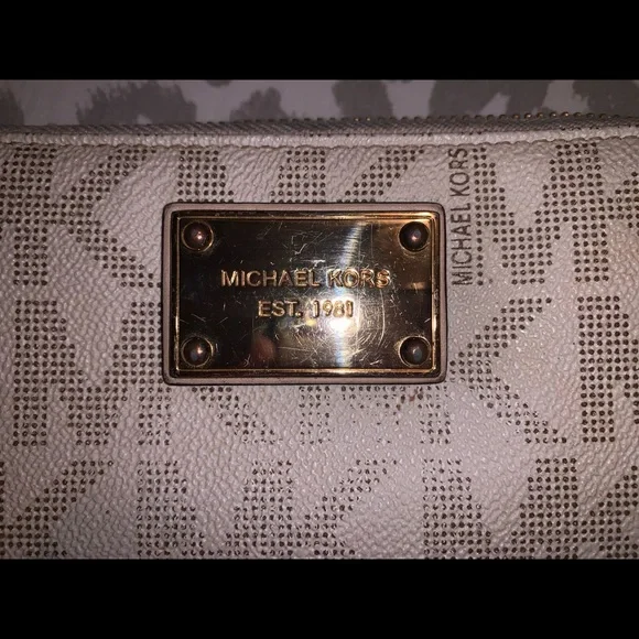 Michael kors Wallet - Picture 2 of 3